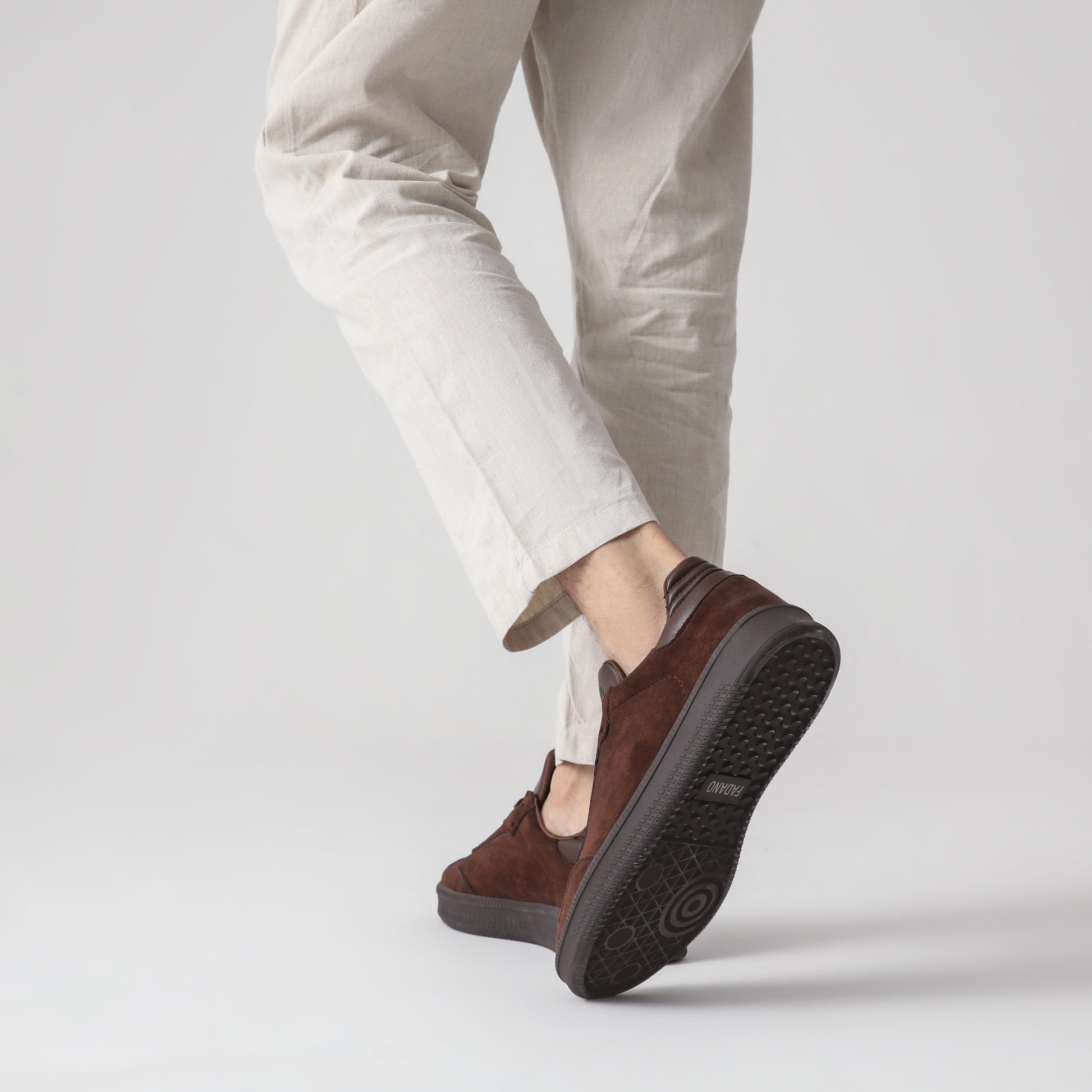 Travis Court Sneaker