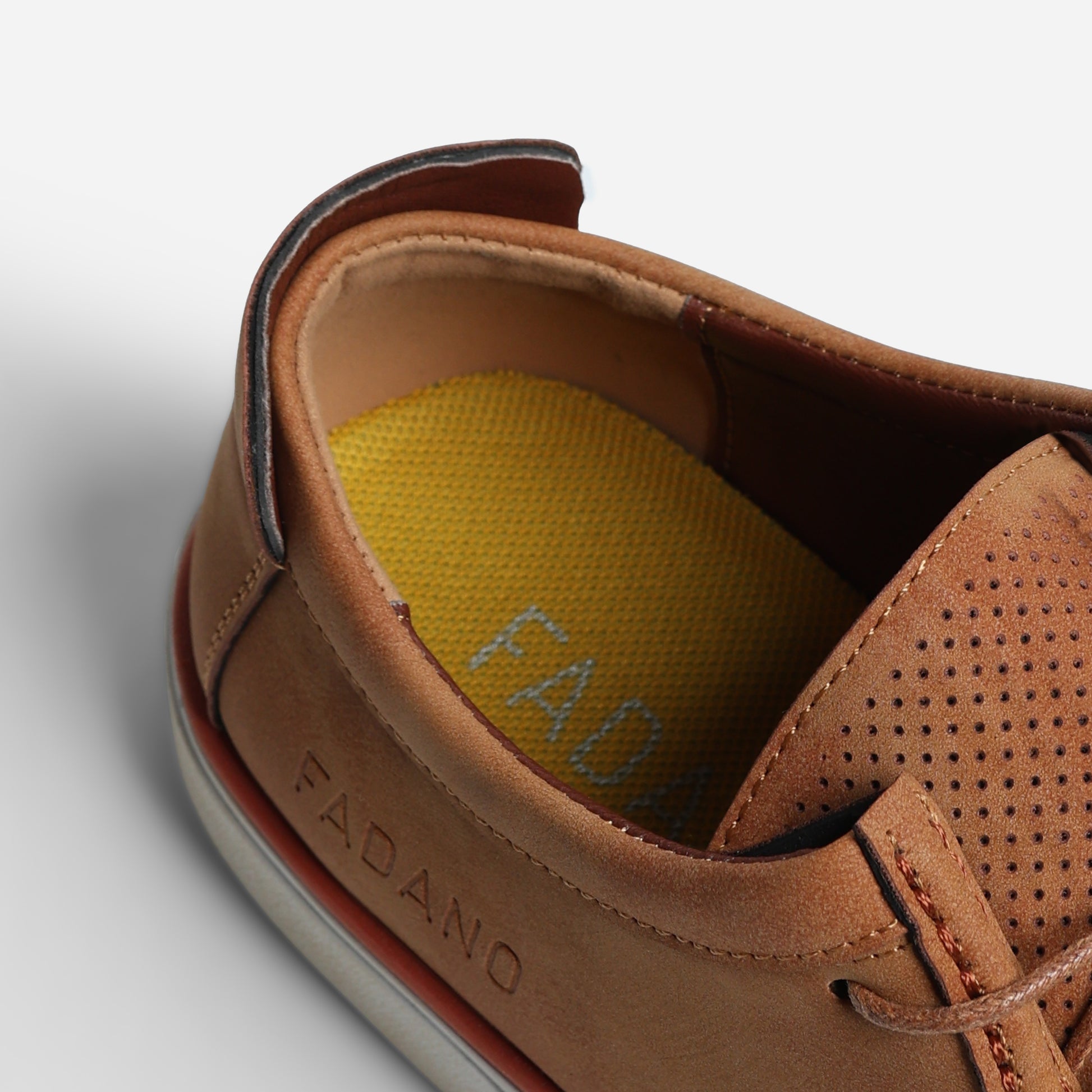 Urban Voyager - Honey Brown
