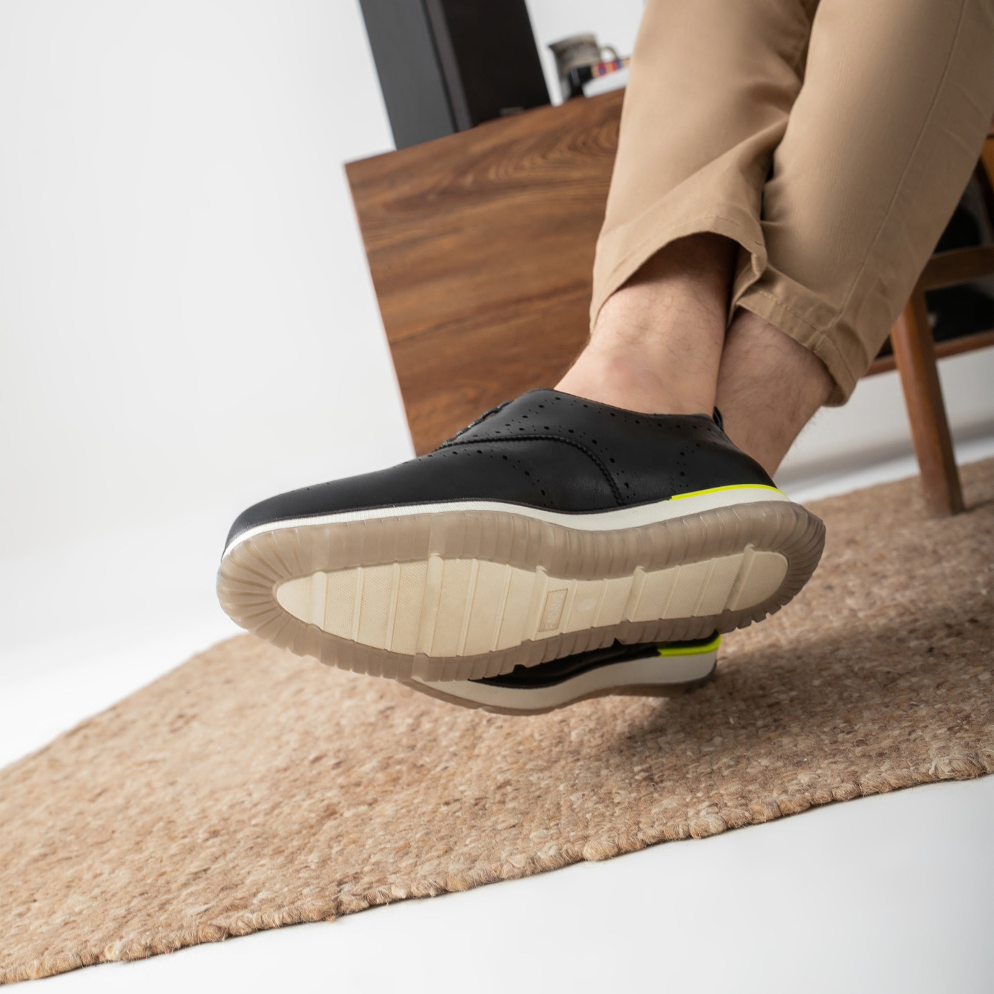 Caliber-black-side-soleview