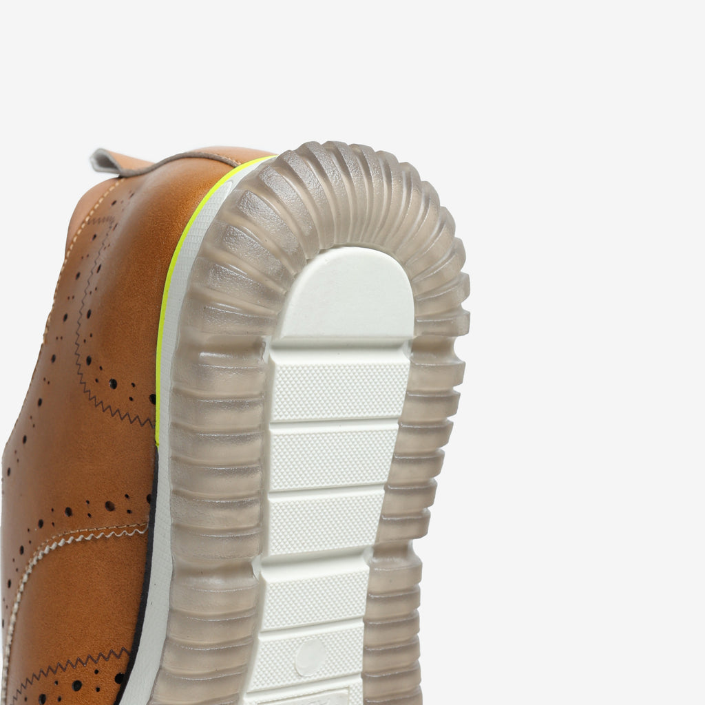 Caliber-Brown-rear-topdown-soleview