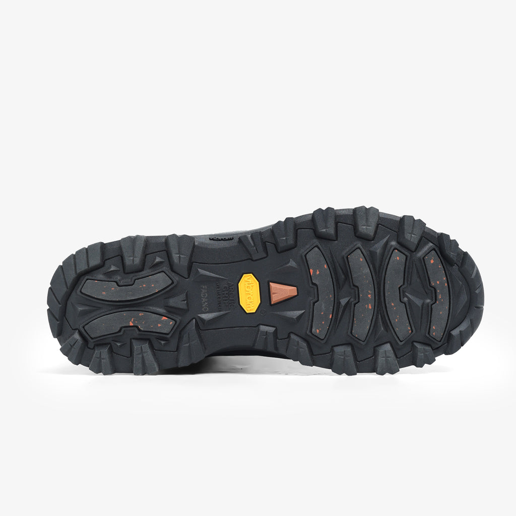 Rolland Terrain Black Sneakers Leftside Outsole View