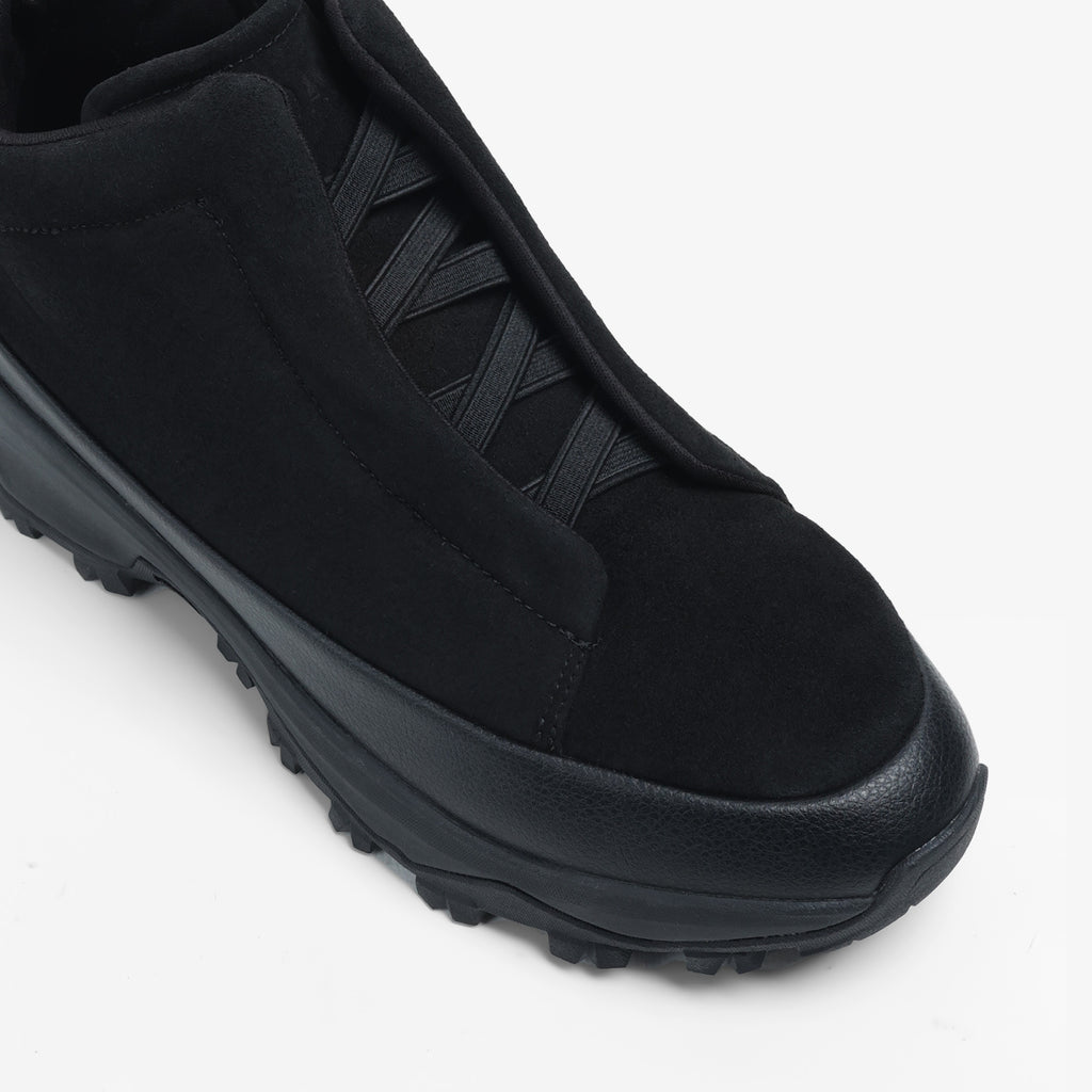 Rolland Terrain Black Sneakers Right Corner View