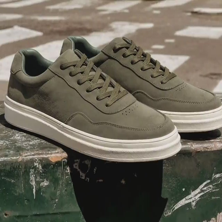 Frantz Court Sneaker